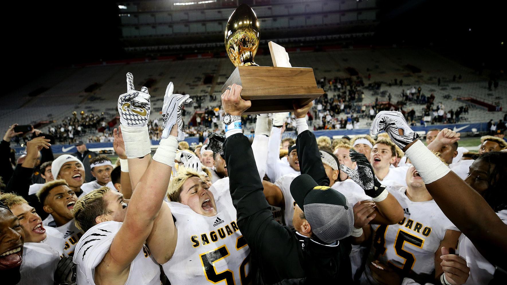 Scottsdale Saguaro continues 4A mastery, beats Salpointe Catholic 42-16 for state title